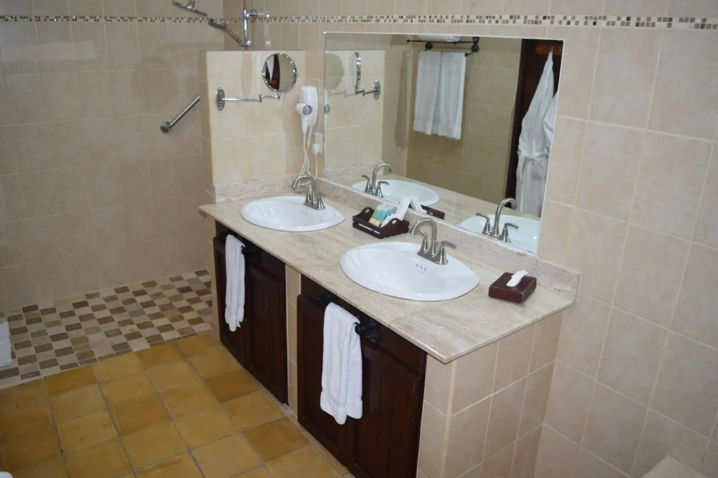 Hotel Dario Granada