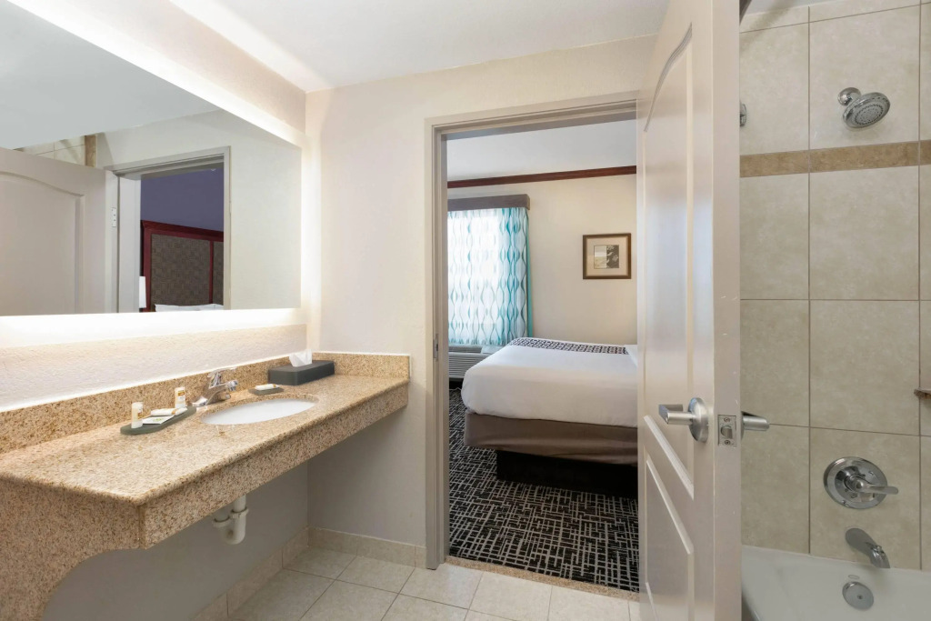 La Quinta Inn & Suites by Wyndham Lindale