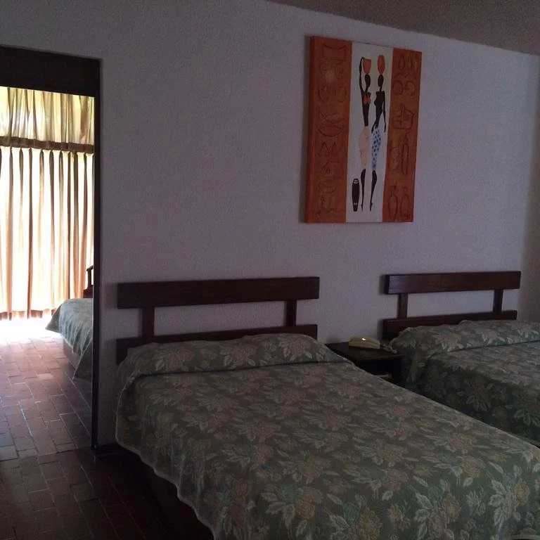 HOTEL PLAZA