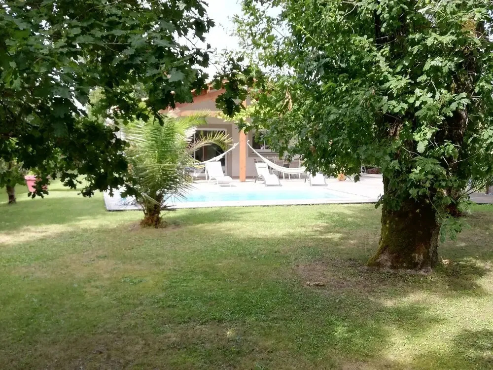 Holiday home with pool