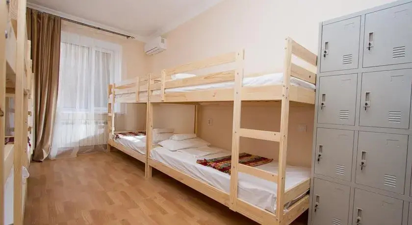 Hostel Positive