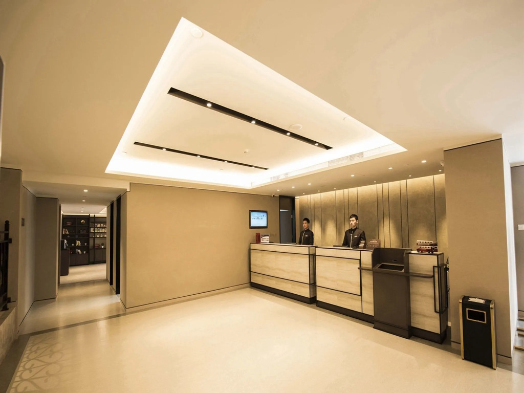 Home Inn Plus Beijing Chaoyangmen Beixiaojie