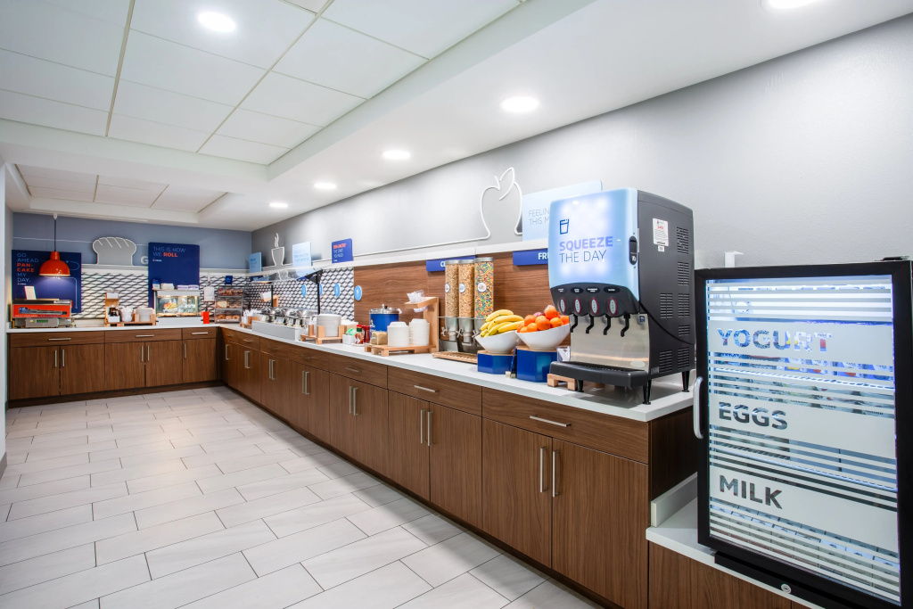Holiday Inn Express & Suites Bradenton East-Lakewood Ranch by IHG