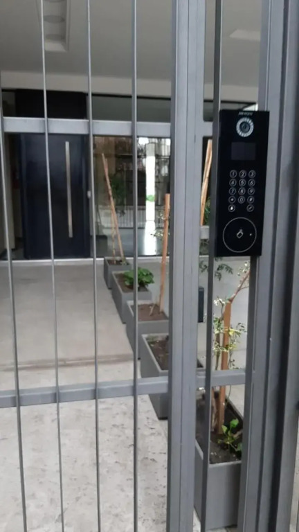 Departamento Moderno - Equipado y Con Cochera Privada