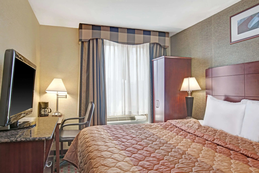Days Inn by Wyndham Brooklyn