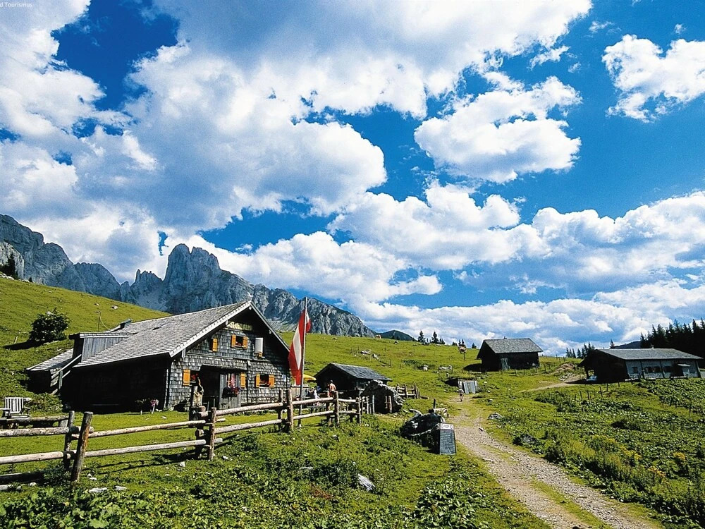 Delightful Apartment in Neukirchen am Großvenediger near Ski Slope