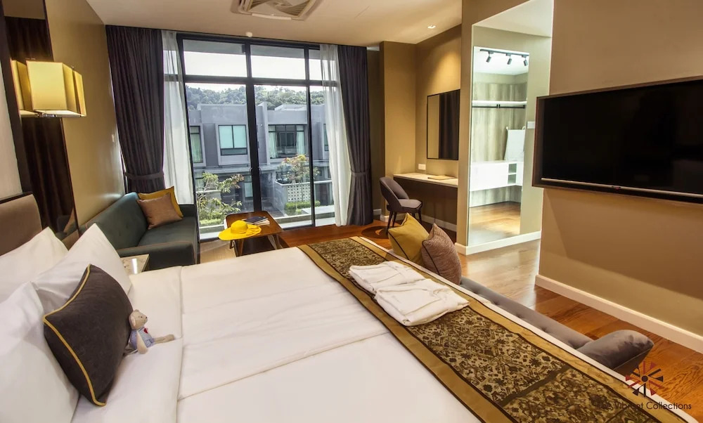The Langkawi Luxury - Private Pool Villas & Rooftop Sunset