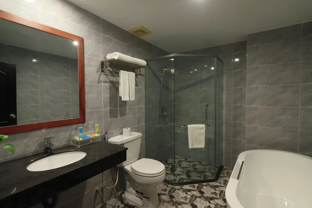 Ramada by Wyndham Phnom Penh Central