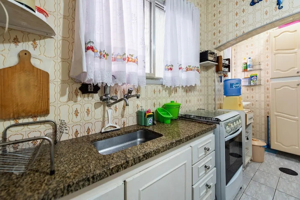 Apartamento a 550 m da Praia com Wi-fi e Garagem