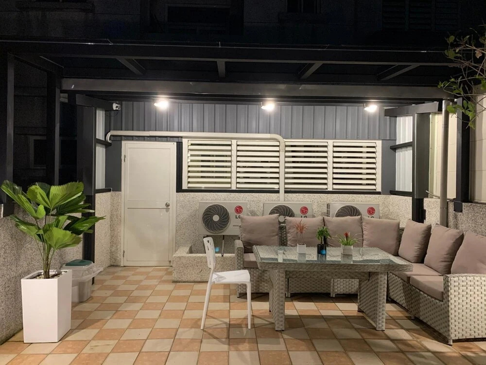 910 Hostel