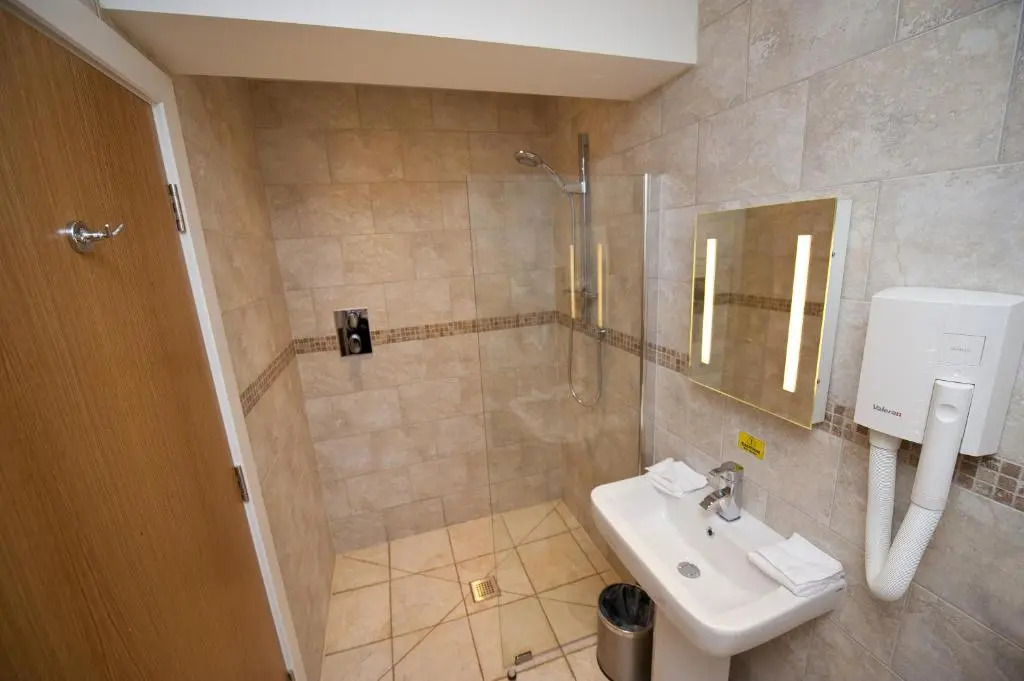Harbourside Apartments with Private Parking
