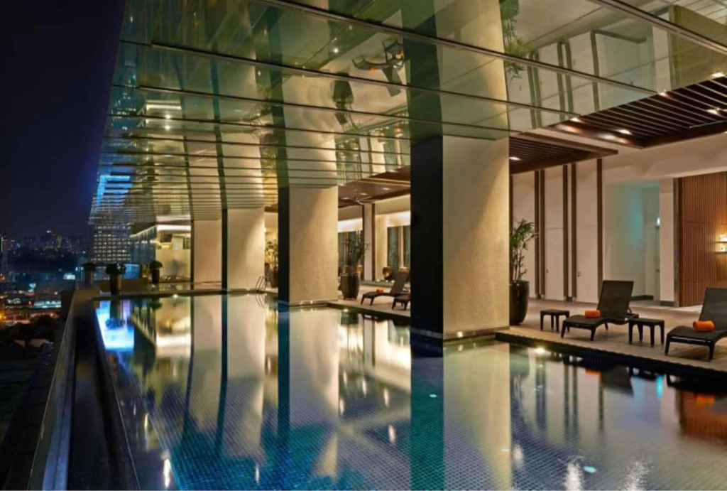VE Hotel & Residence