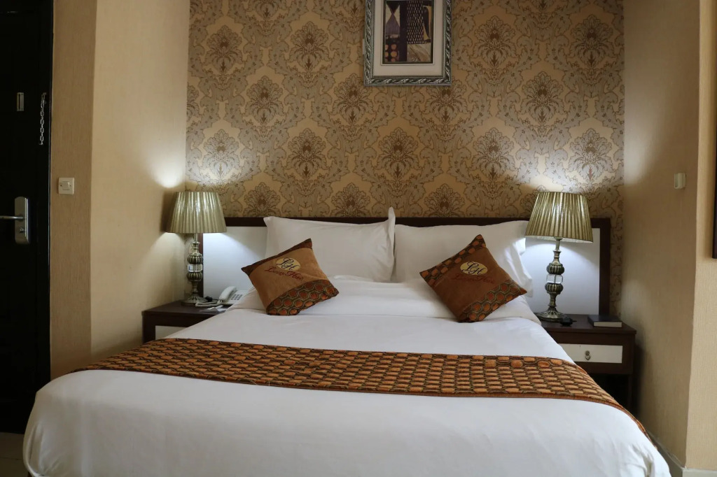 Lemigo Hotel