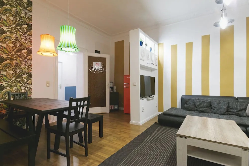 Lovely City Apartment Family & Friends