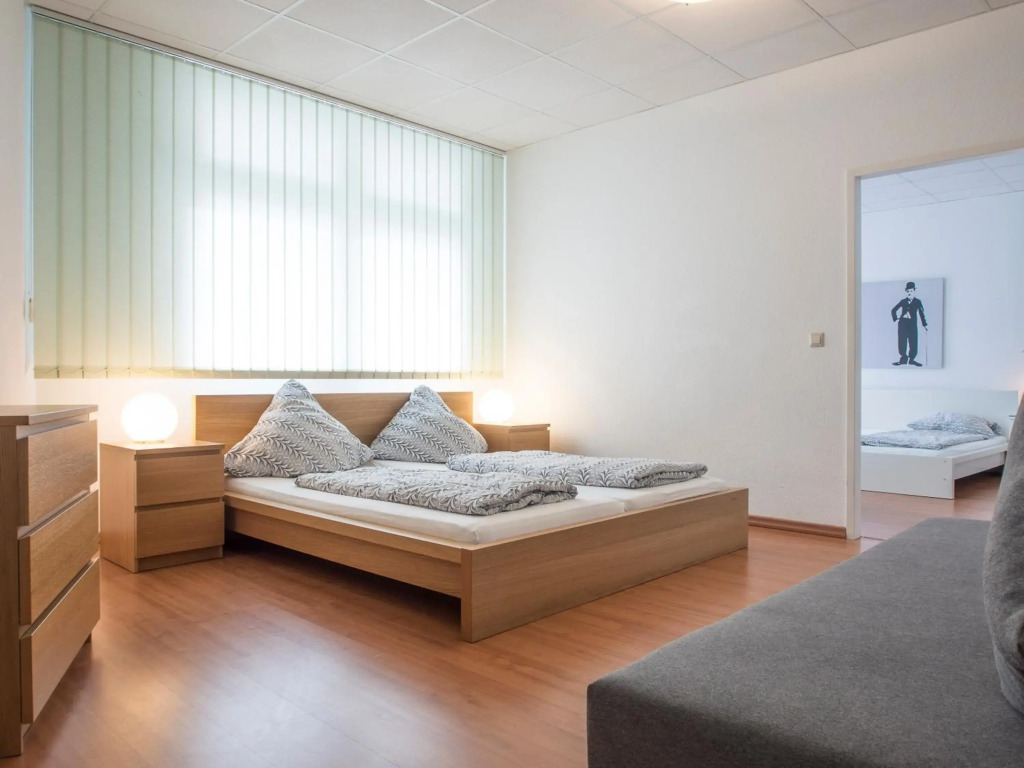 Spacious and modern furnished apartment for 10 guests