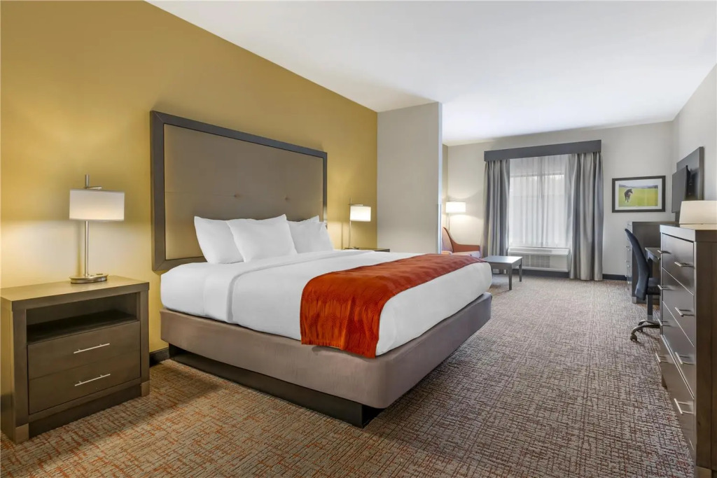 Best Western Plus Elizabethtown Inn & Suites