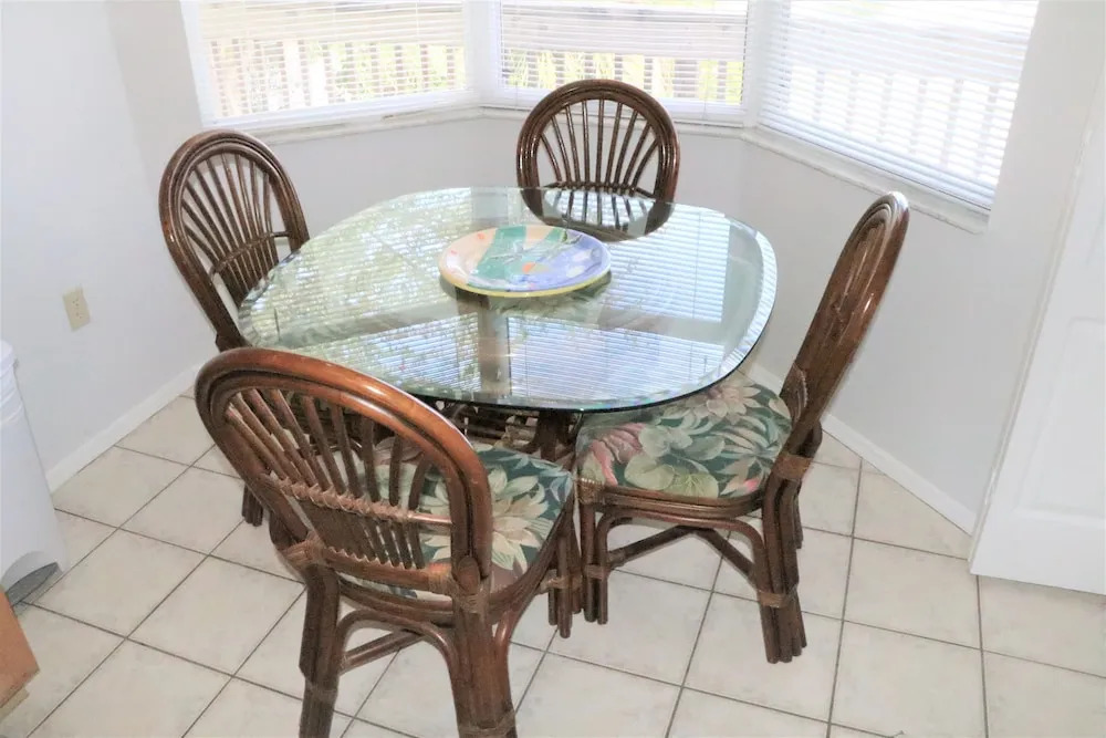 1010 Point of Rocks Road 2 Bedrooms 2 Bathrooms Duplex