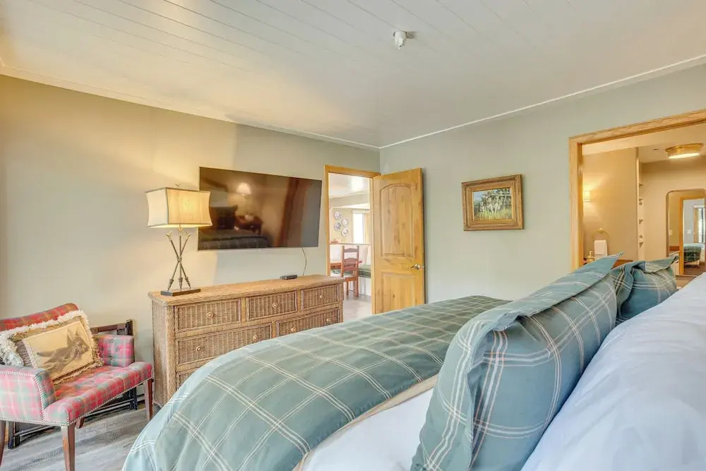 Walk to Beaver Creek Village: Cozy Condo
