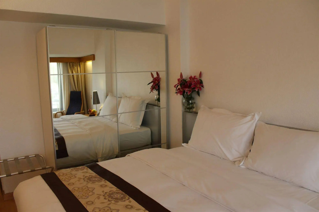 Oasis Hotel