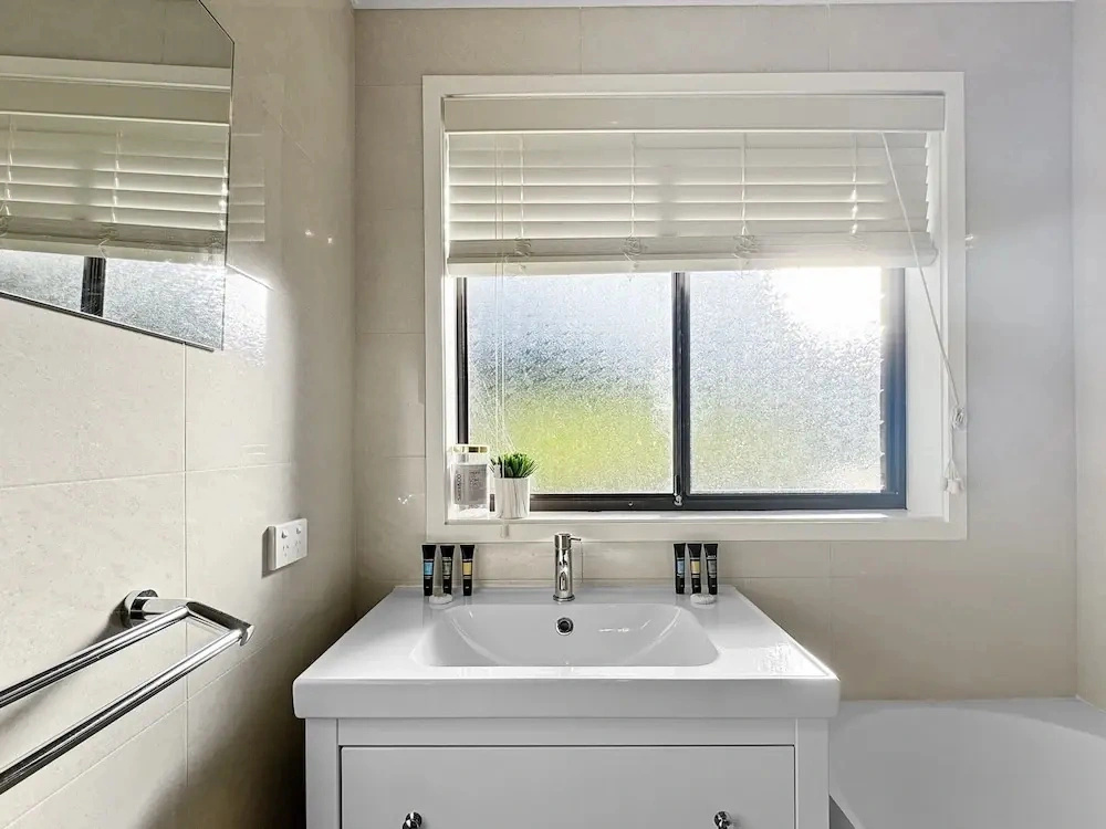 Pet-friendly Private Retreat with Large Backyard