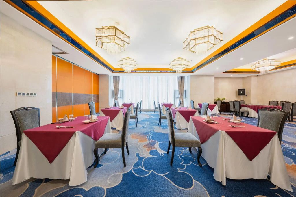 Phoenix Lake Tianquan Hotel