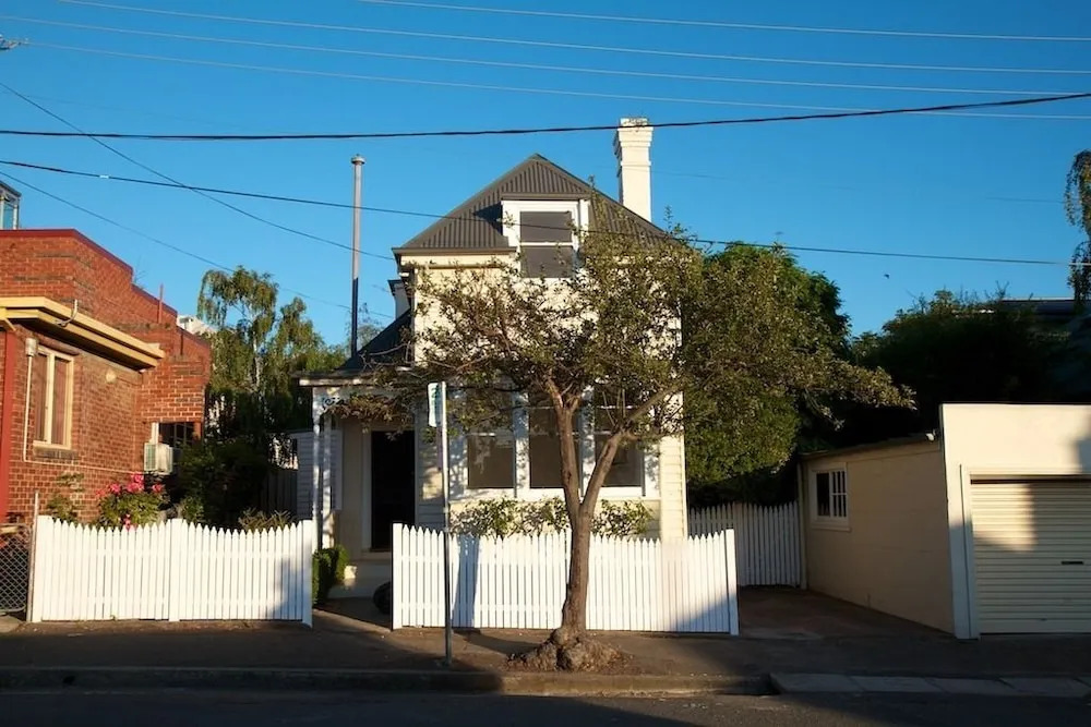 Strahan House