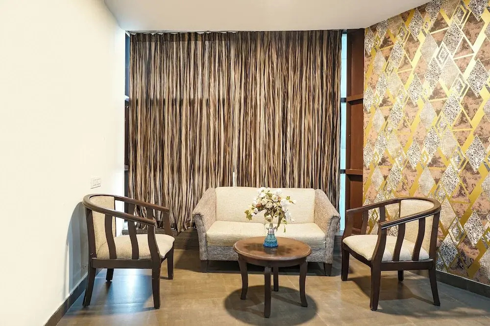 Fabhotel Indian Residency
