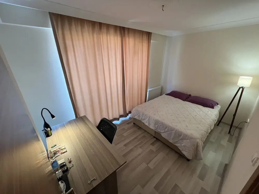shared apartment with private room-özel odalı ortak daire