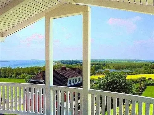 Meeresblick Residenzen FeWo 10 mit gratis Sschwimmbad- und Saunanutzung im AHOI Sellin