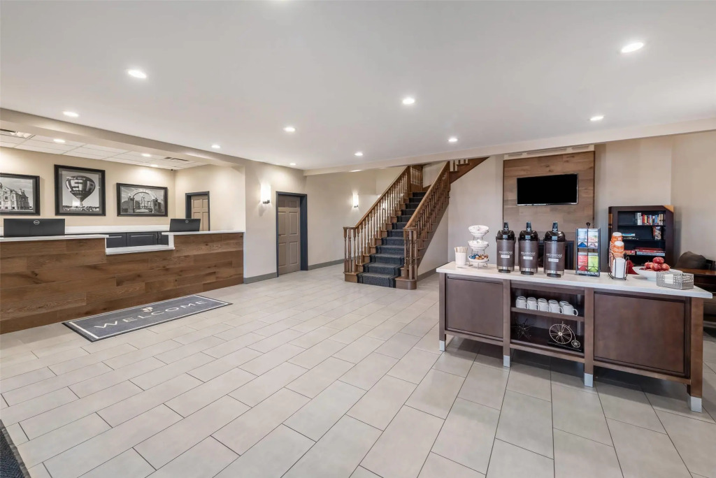Country Inn & Suites by Radisson, Findlay, OH