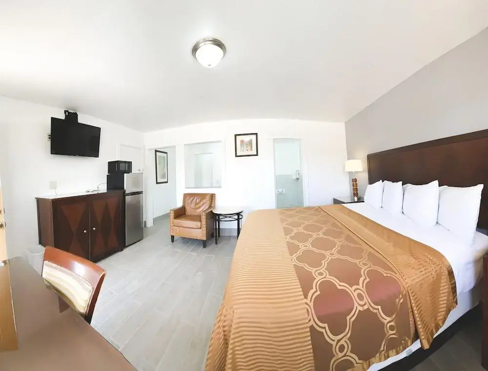 ECONOMY INN