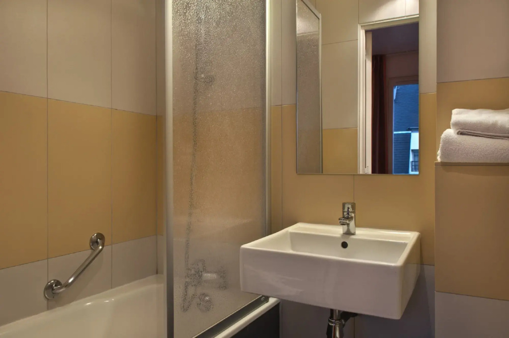 Louisa Hotel Paris