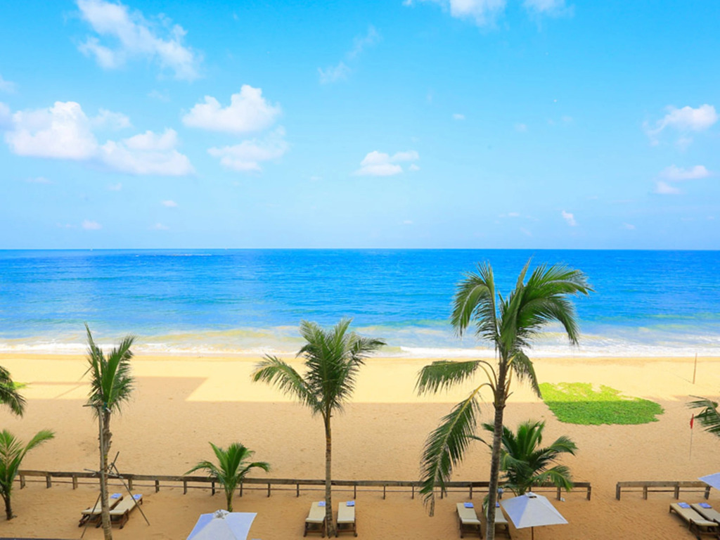 Pandanus Beach Resort & Spa