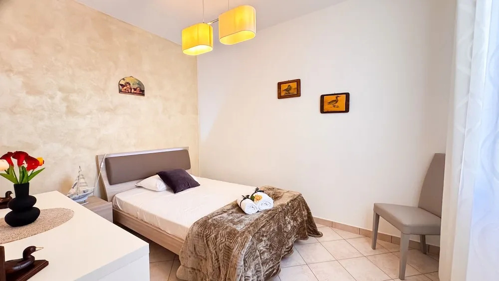 Lady Teresa Apartment by Ca-sa Check