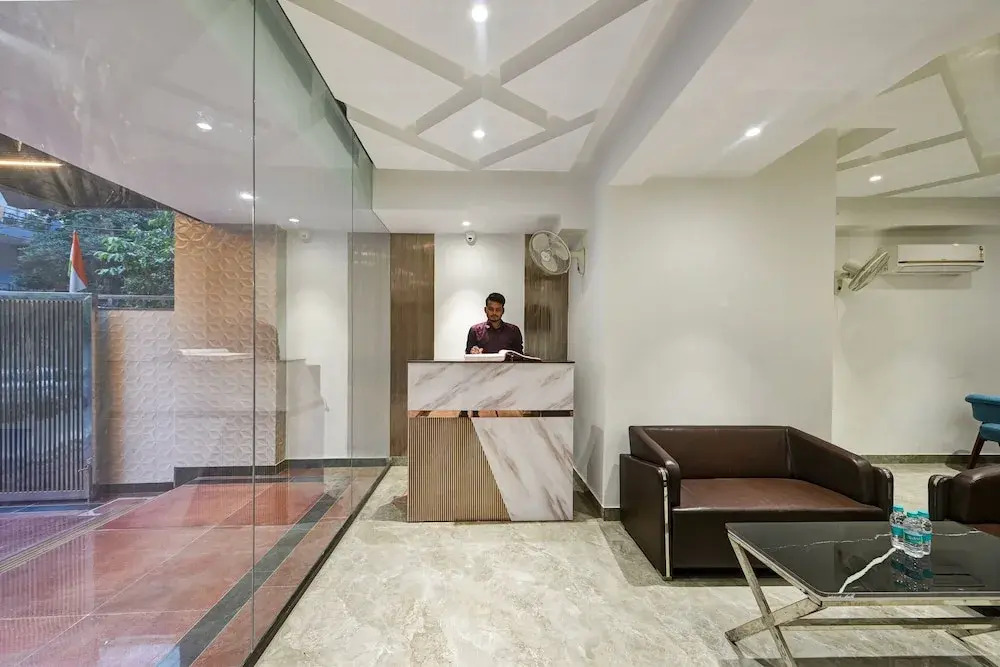 Suite Grand Plaza Noida