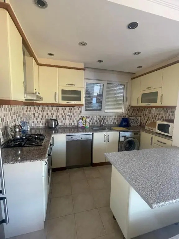 Only 5 minutes walking Konyaalti Beach 2+1 flat
