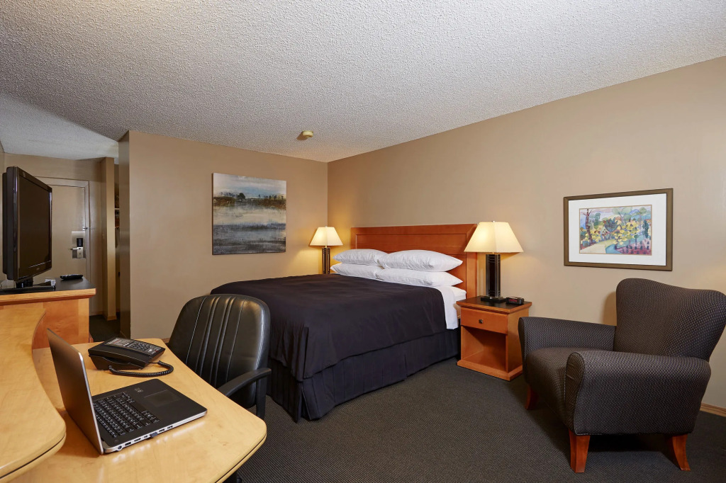 Royal Hotel Lloydminster