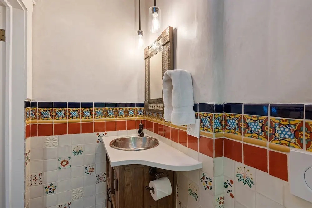 Laughing Llama - Luxury Home Two Blocks From The Plaza