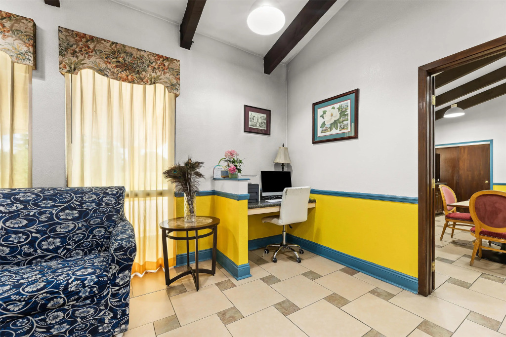 Americas Best Value Inn and Suites