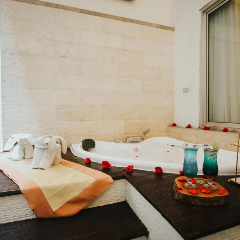 Golden Flower by KAGUM Hotels