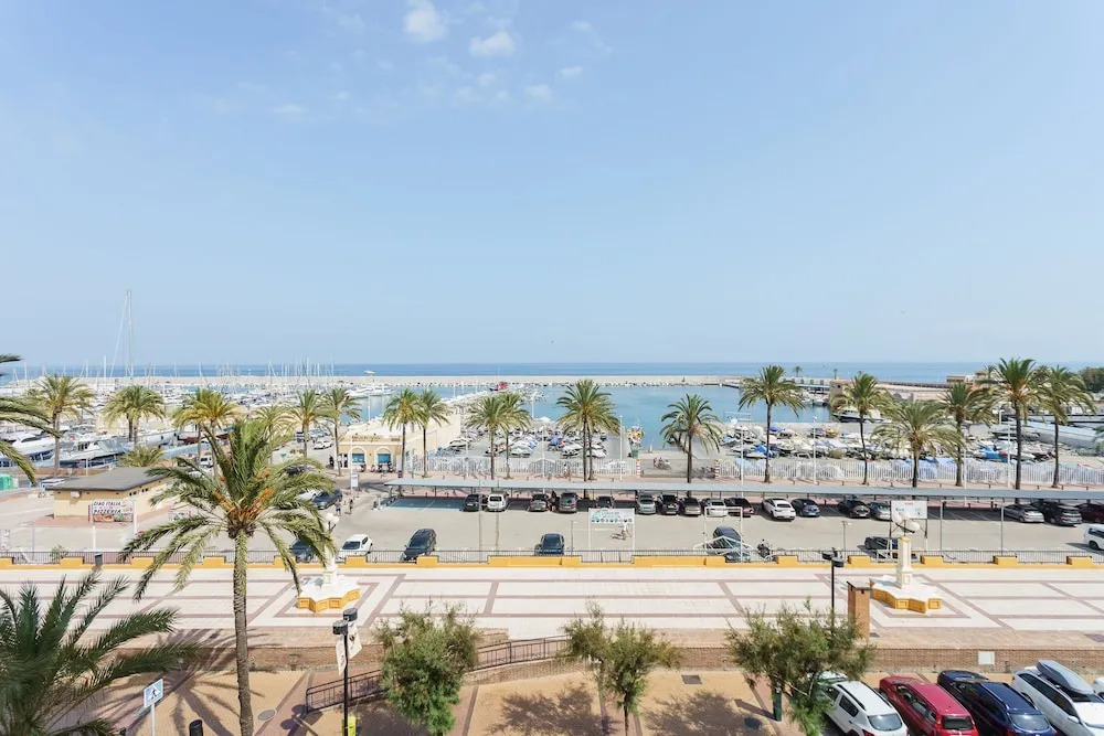 MalagaSuite Fuengirola Beach