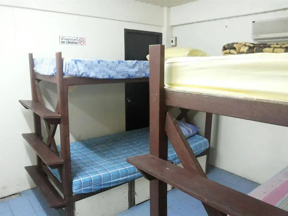 Samsen 6 Guesthouse