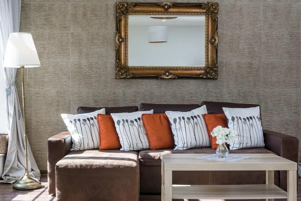 Bently Apartments - Retreat by the River