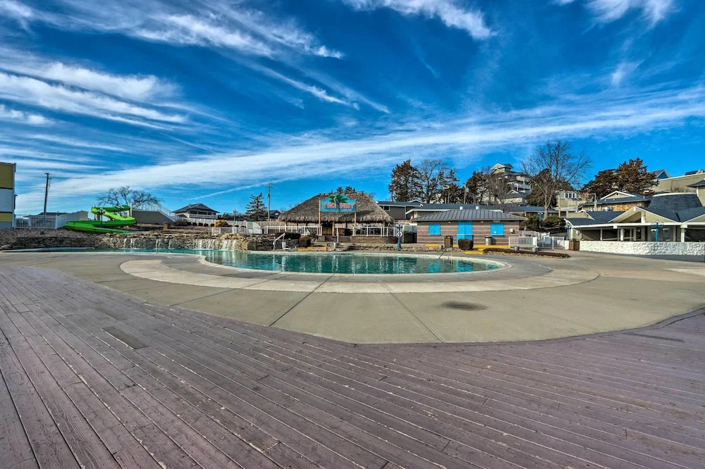 Margaritaville Osage Beach Home w/ Lake Views