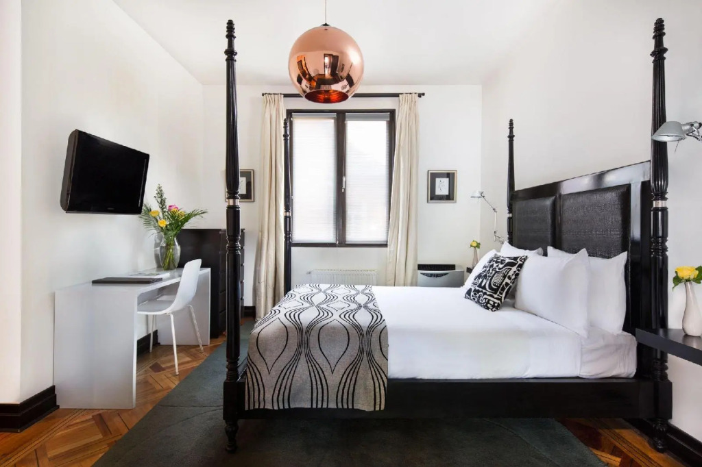 Aubrey Hotel Boutique