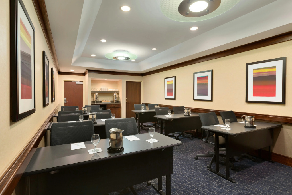 Embassy Suites by Hilton Chicago North Shore Deerfield