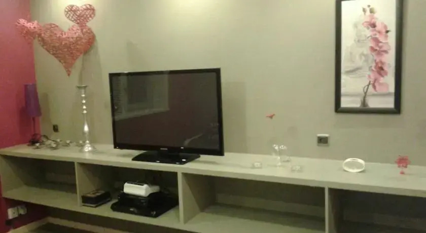 Entertaining Studio