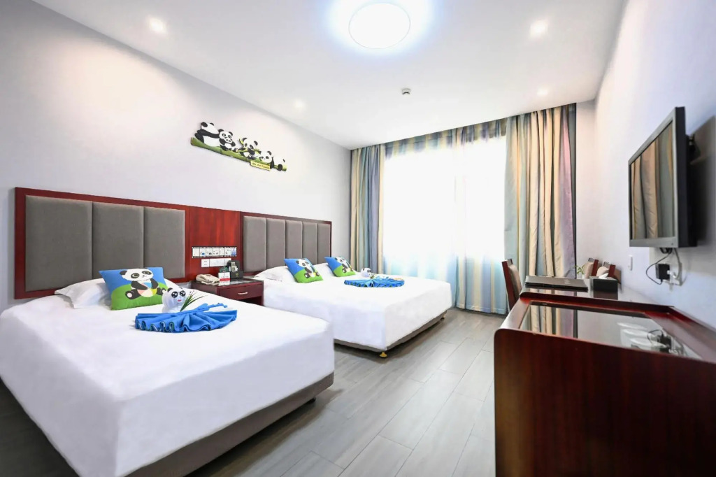 Hengdian World Studios Jinghua Grand Hotel (Qinwang Palace Qingming Shanghe Tu)