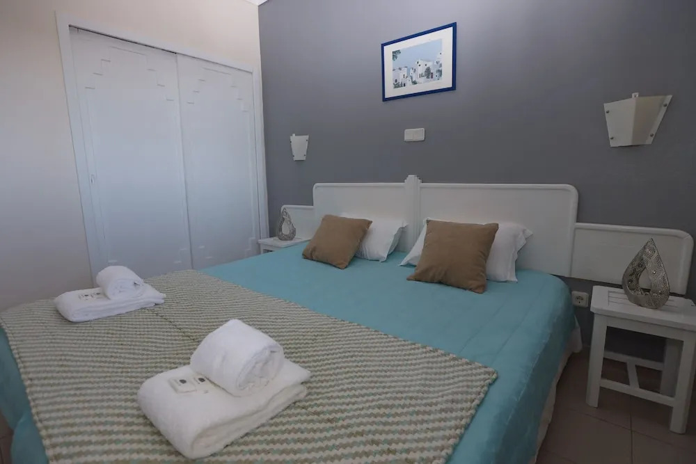 Modern Apartment Close Near Beach in Portimao, PT