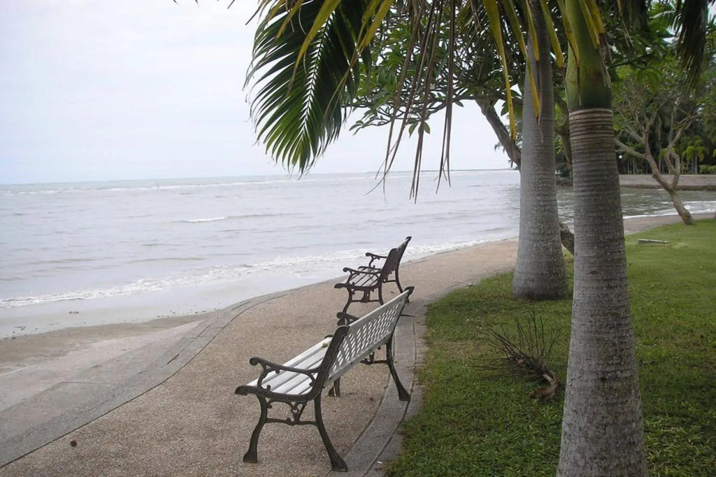 Rockgarden Beach Resort